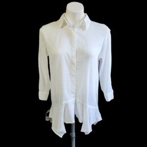 NWT Simply vera Vera wang Pointed Hem Shirt Buttoned down Ruffled Blouse Retro